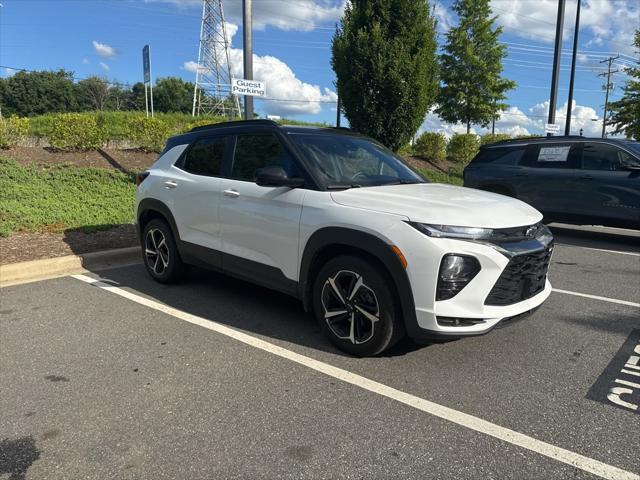 Photo of 2023 Summit White Chevrolet Trailblazer
