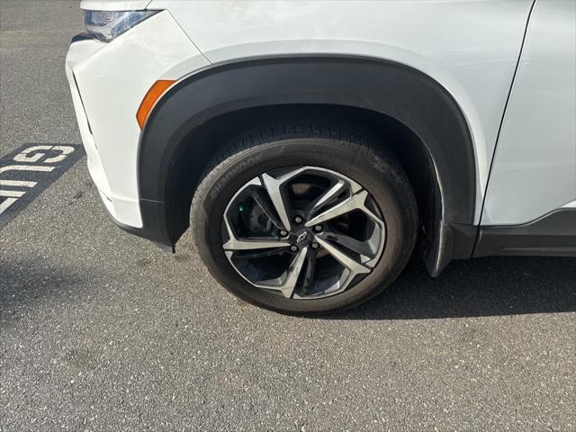 Photo of 2023 Summit White Chevrolet Trailblazer