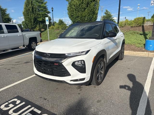 Photo of 2023 Summit White Chevrolet Trailblazer