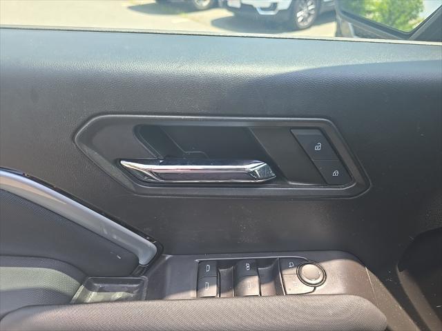 Photo of 2023 Black Chevrolet Colorado