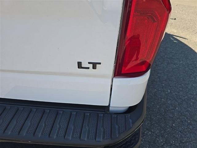 Photo of 2022 Summit White Chevrolet Silverado 1500