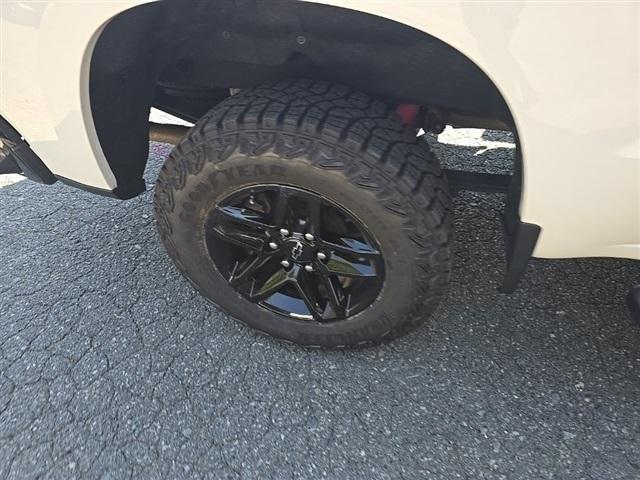 Photo of 2022 Summit White Chevrolet Silverado 1500