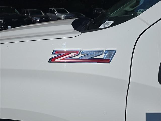 Photo of 2022 Summit White Chevrolet Silverado 1500