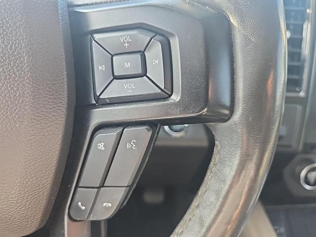 Photo of 2018 White Platinum Ford Expedition