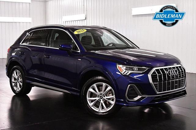 Photo of 2025 Chronos Gray Metallic Audi Q3
