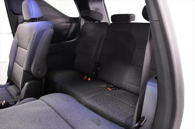 Photo of 2025 Summit White Chevrolet Traverse