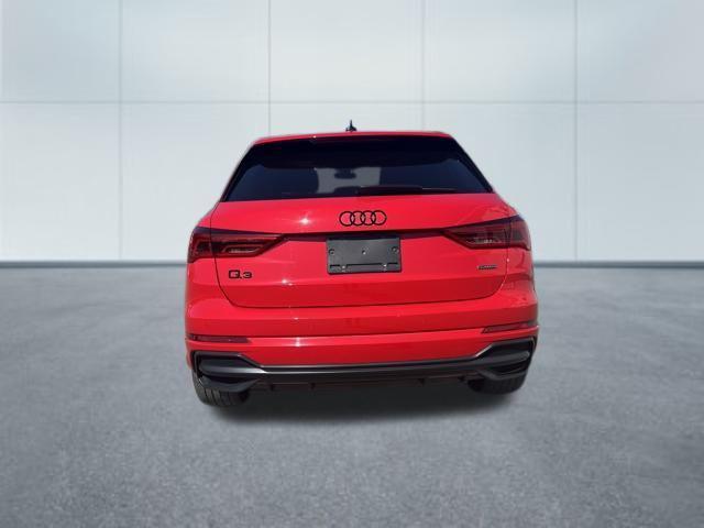 Photo of 2022 Tango Red Metallic Audi Q3