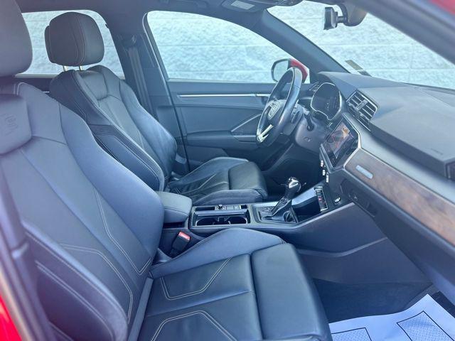 Photo of 2022 Tango Red Metallic Audi Q3