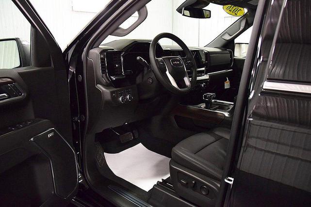 Photo of 2026 Onyx Black GMC Sierra 1500