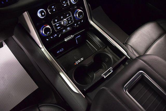Photo of 2024 Onyx Black GMC Yukon