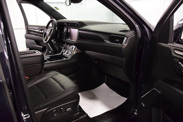 Photo of 2024 Onyx Black GMC Yukon