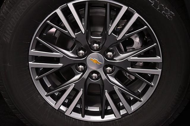 Photo of 2025 Mosaic Black Metallic Chevrolet Traverse