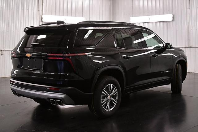 Photo of 2025 Mosaic Black Metallic Chevrolet Traverse