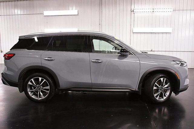 Photo of 2025 Gray INFINITI QX60