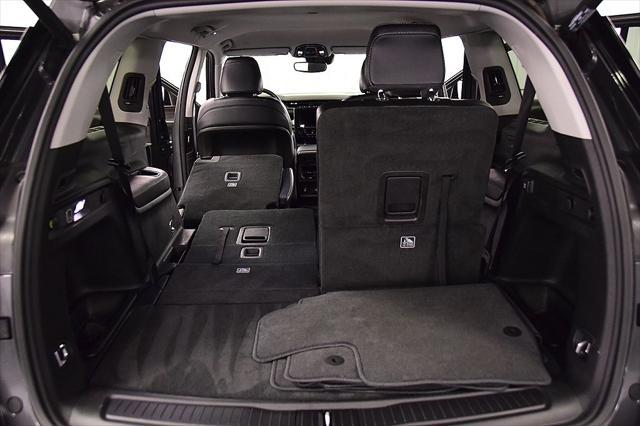 Photo of 2021 Baltic Gray Metallic Clearcoat Jeep Grand Cherokee L