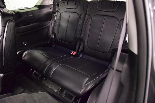 Photo of 2021 Baltic Gray Metallic Clearcoat Jeep Grand Cherokee L