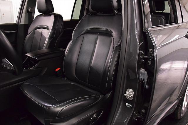 Photo of 2021 Baltic Gray Metallic Clearcoat Jeep Grand Cherokee L