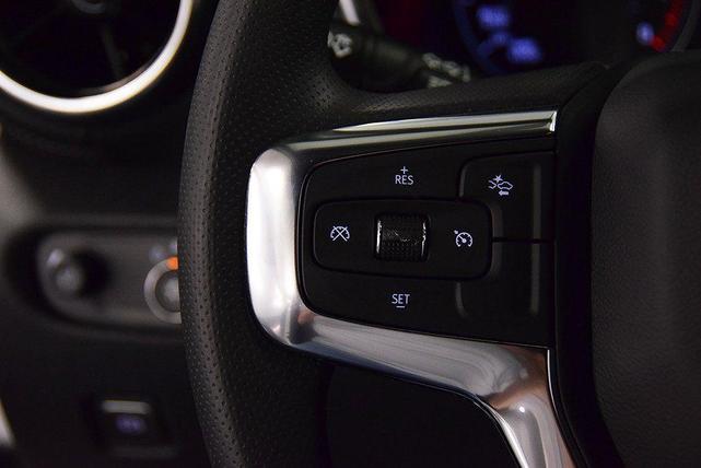 Photo of 2025 Summit White Chevrolet Blazer