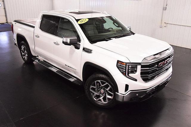 Photo of 2023 White Frost Tricoat GMC Sierra 1500