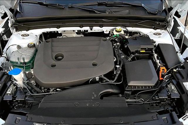 Photo of 2026 Blue Volvo XC40