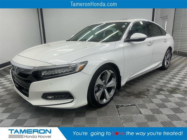 Photo of 2018 White Honda Accord