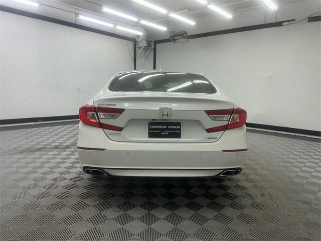 Photo of 2018 White Honda Accord
