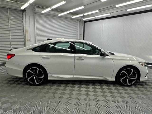 Photo of 2022 Platinum White Pearl Honda Accord