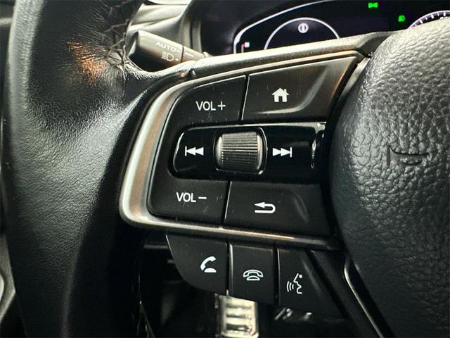 Photo of 2022 Platinum White Pearl Honda Accord