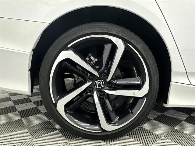 Photo of 2022 Platinum White Pearl Honda Accord