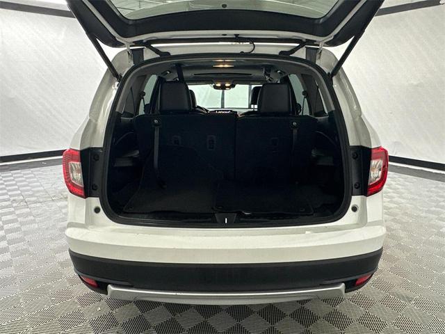 Photo of 2022 Platinum White Honda Pilot