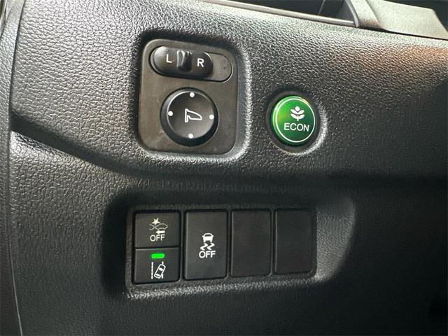 Photo of 2022 Platinum White Honda Pilot