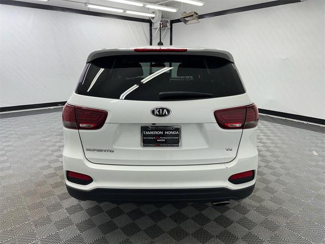 Photo of 2019 Snow White Pearl Kia Sorento