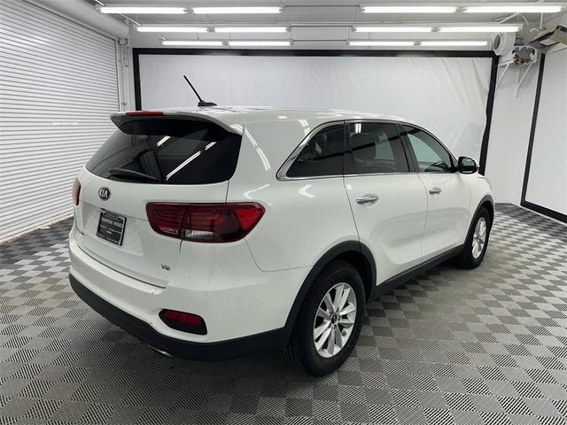 Photo of 2019 Snow White Pearl Kia Sorento