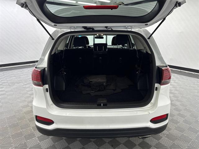 Photo of 2019 Snow White Pearl Kia Sorento