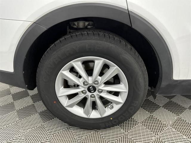 Photo of 2019 Snow White Pearl Kia Sorento