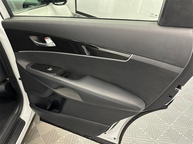 Photo of 2019 Snow White Pearl Kia Sorento