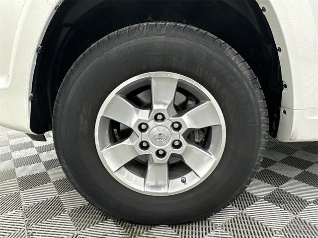 Photo of 2010 Blizzard Pearl Toyota 4Runner