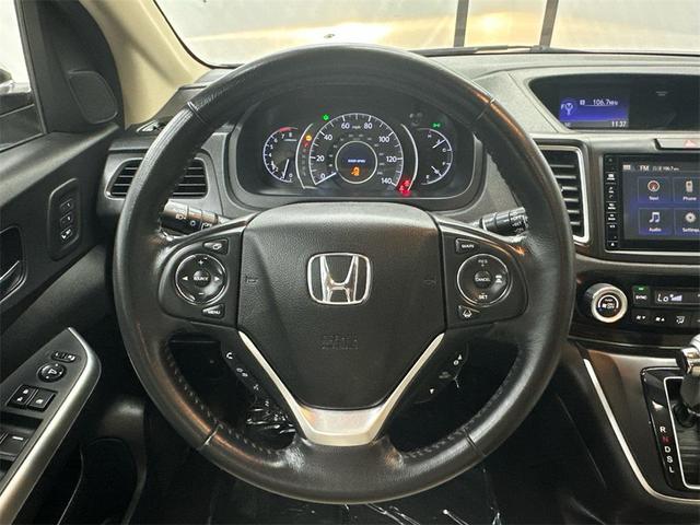 Photo of 2016 White Diamond Pearl Honda CR-V