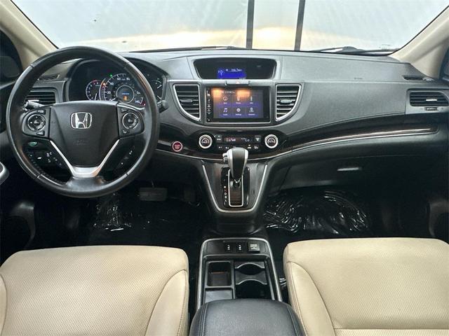 Photo of 2016 White Diamond Pearl Honda CR-V