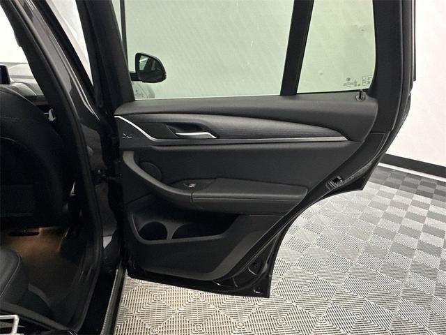 Photo of 2024 Dark Graphite Metallic BMW X3