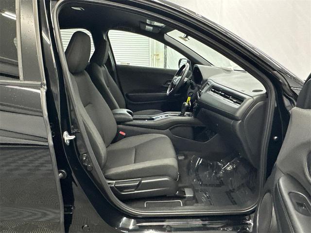 Photo of 2021 Crystal Black Pearl Honda HR-V