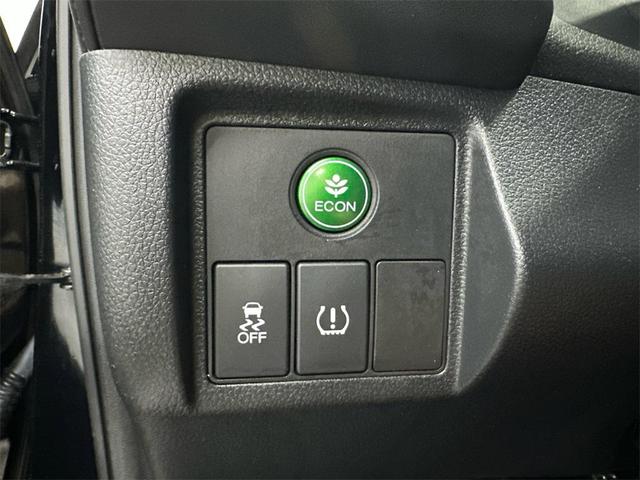 Photo of 2021 Crystal Black Pearl Honda HR-V