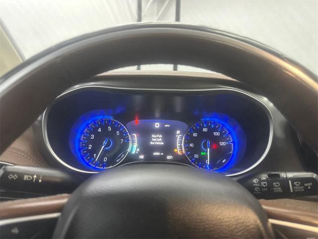 Photo of 2019 Jazz Blue Pearlcoat Chrysler Pacifica