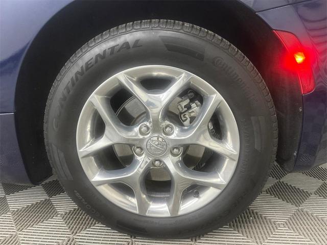 Photo of 2019 Jazz Blue Pearlcoat Chrysler Pacifica