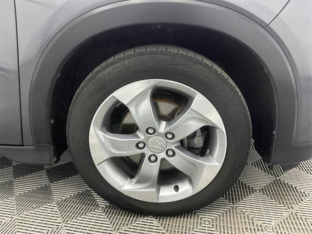 Photo of 2017 Modern Steel Metallic Honda HR-V