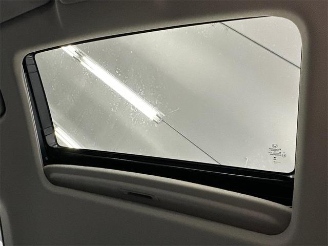 Photo of 2025 Meteorite Gray Metallic Honda Accord Hybrid