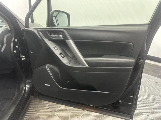 Photo of 2015 Crystal Black Silica Subaru Forester