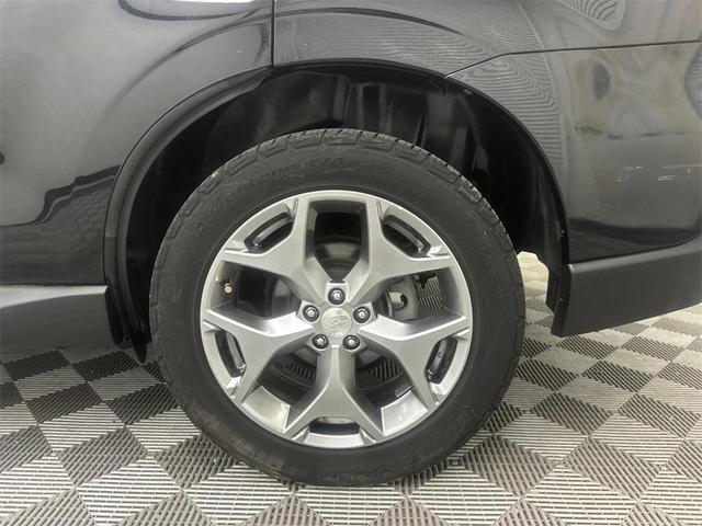 Photo of 2015 Crystal Black Silica Subaru Forester