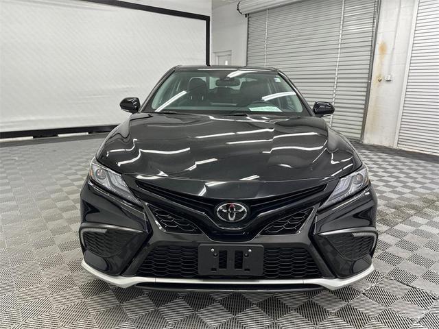 Photo of 2024 Midnight Black Metallic Toyota Camry