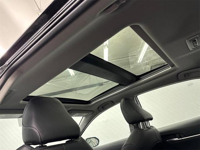 Photo of 2024 Midnight Black Metallic Toyota Camry